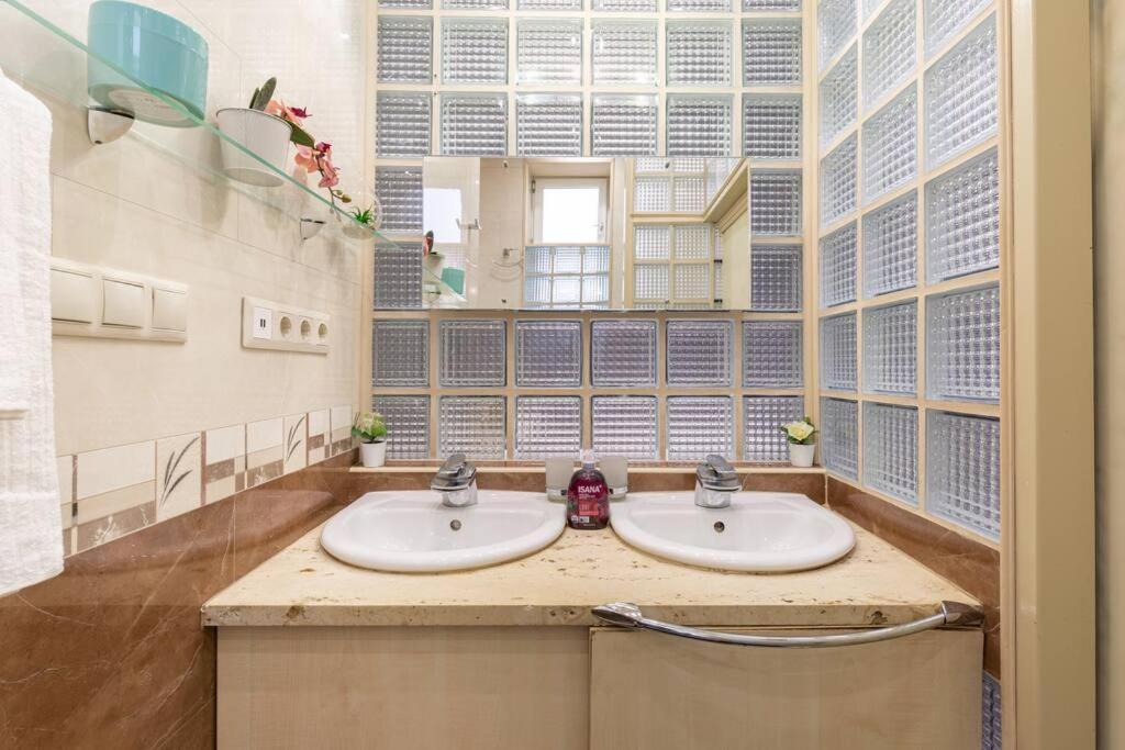 Stylish Central Budapest Apartment Zewnętrze zdjęcie