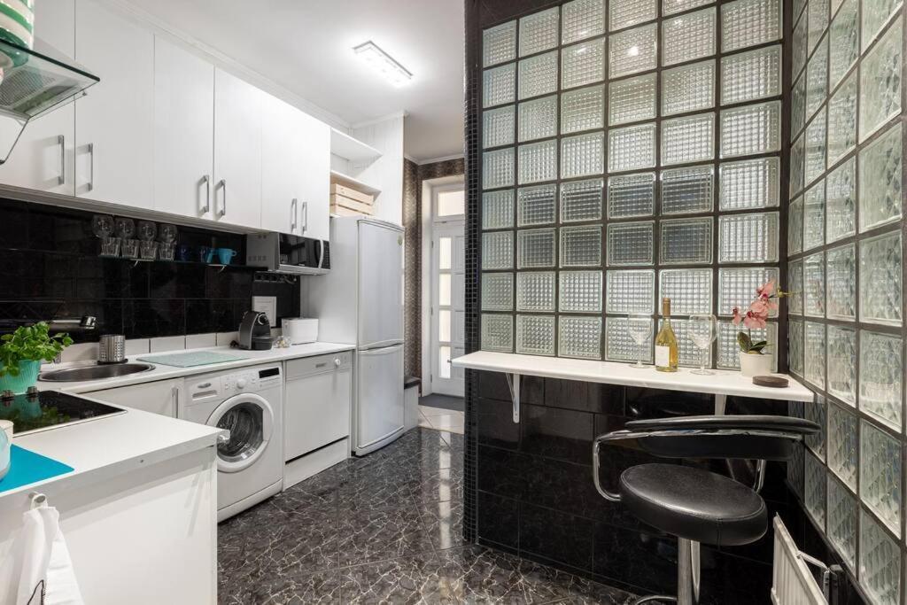 Stylish Central Budapest Apartment Zewnętrze zdjęcie