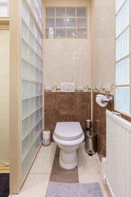 Stylish Central Budapest Apartment Zewnętrze zdjęcie
